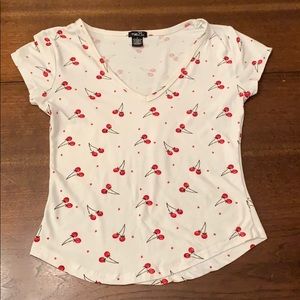 rue21 white and red cherry print v-neck top size s